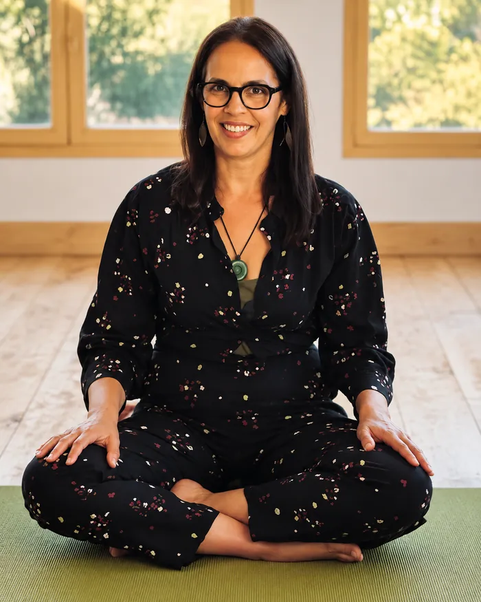 Fadoua Amrani, professeure de Yoga Restauratif et Bain Sonore